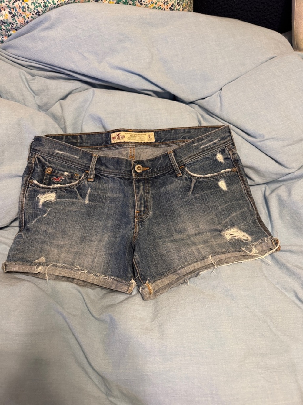HOLLISTER DENIM SHORTS